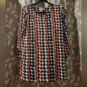 Stylish Navy, White and Orange Houndstooth Blouse